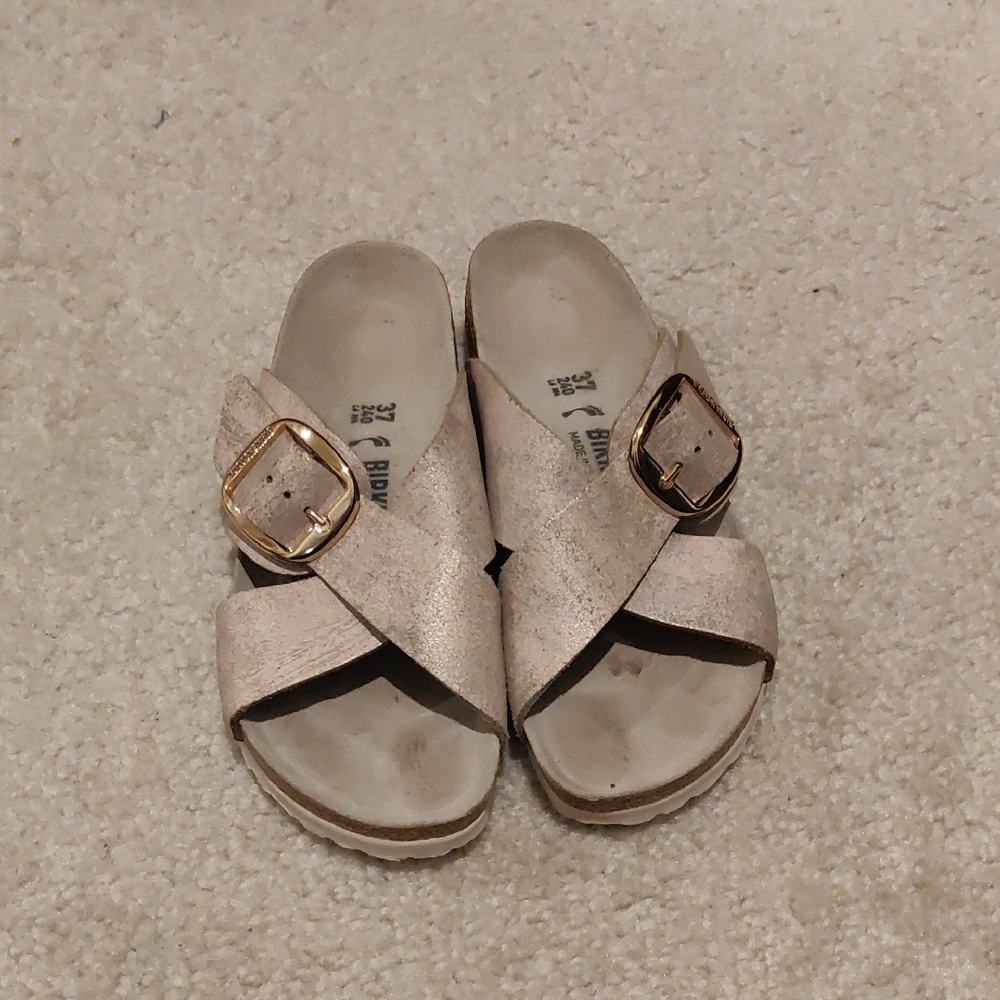 Birkenstock Siena Big Buckle Metallic Rose Gold 37 US 6  Leather Suede Sandals